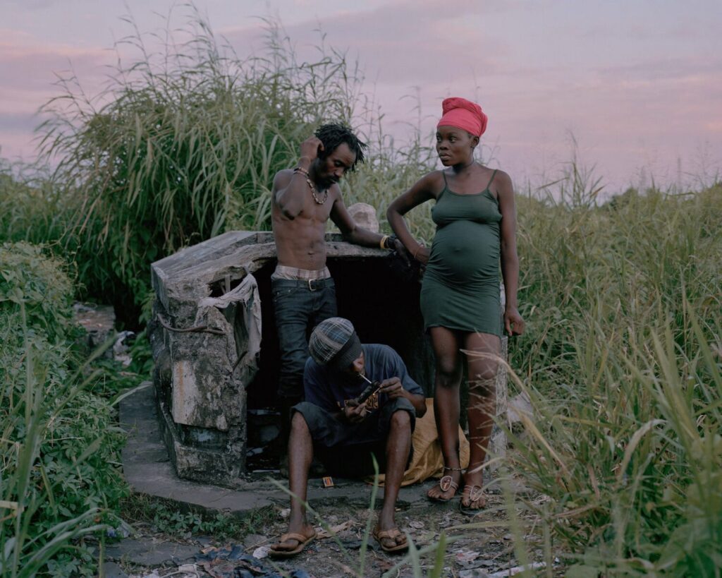 Fotografía de retrato y  Paisaje en  Liberia de la posguerra por  Elliott Verdier