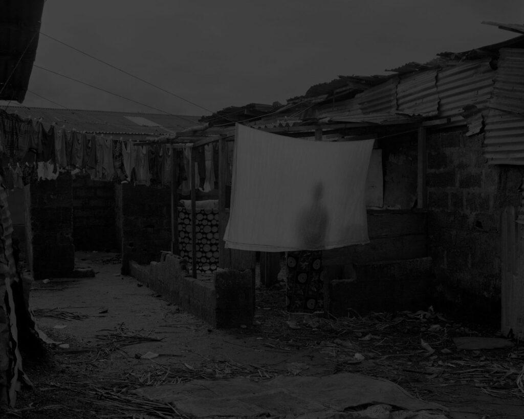 Fotografía de retrato y  Paisaje en  Liberia de la posguerra por  Elliott Verdier